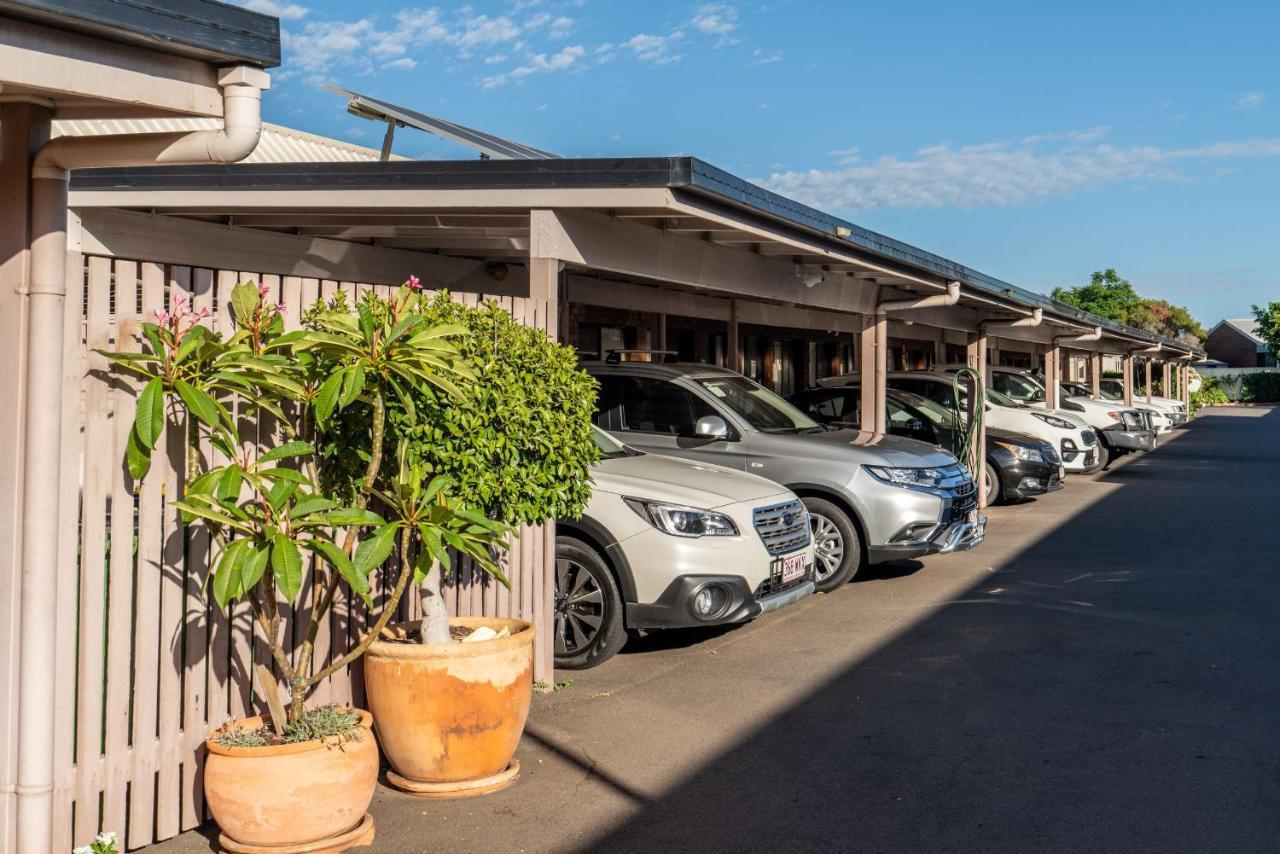 Country Pathfinder Motor Inn Dalby Ngoại thất bức ảnh