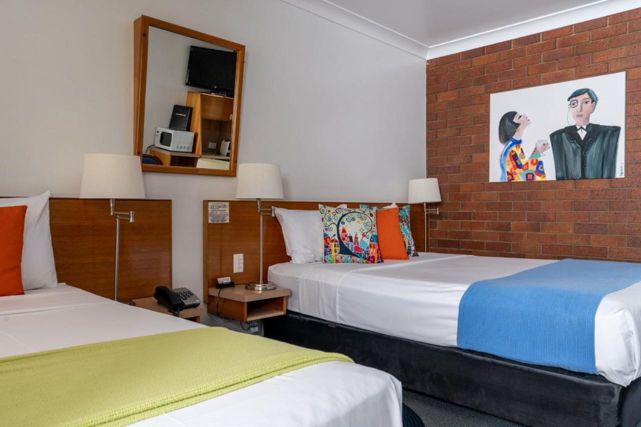 Country Pathfinder Motor Inn Dalby Ngoại thất bức ảnh