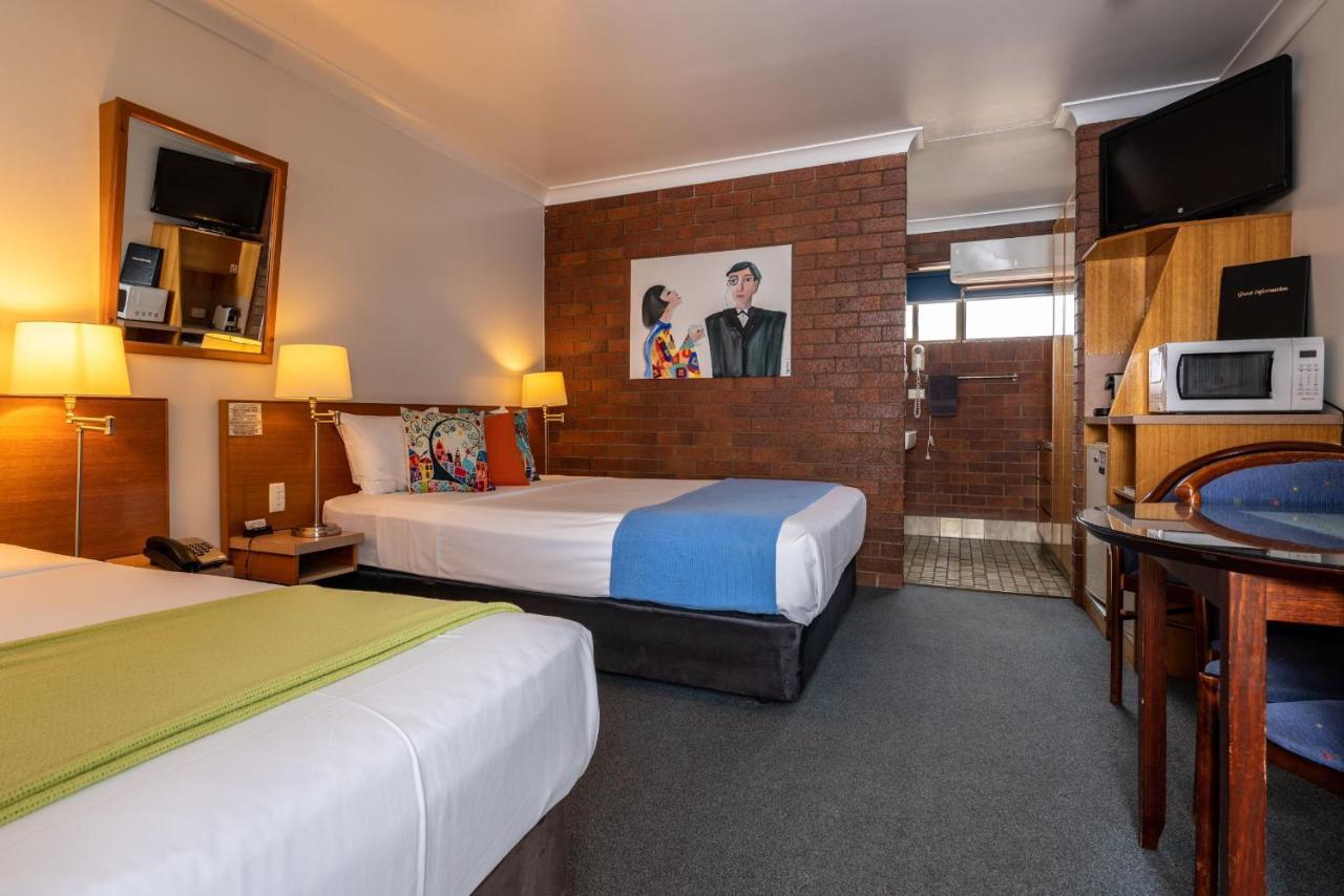 Country Pathfinder Motor Inn Dalby Ngoại thất bức ảnh